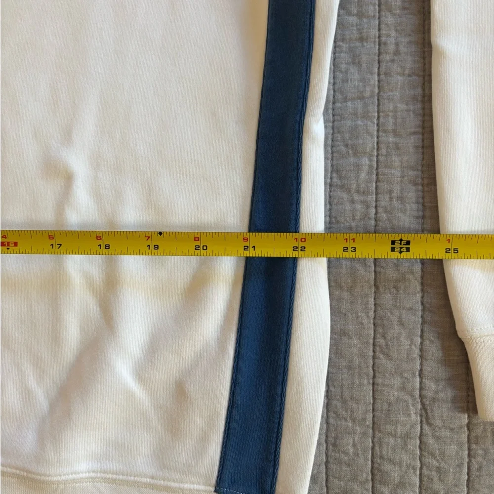 Bobby Jones White and Navy Quarter-Zip Sweater - Picture 4 of 7